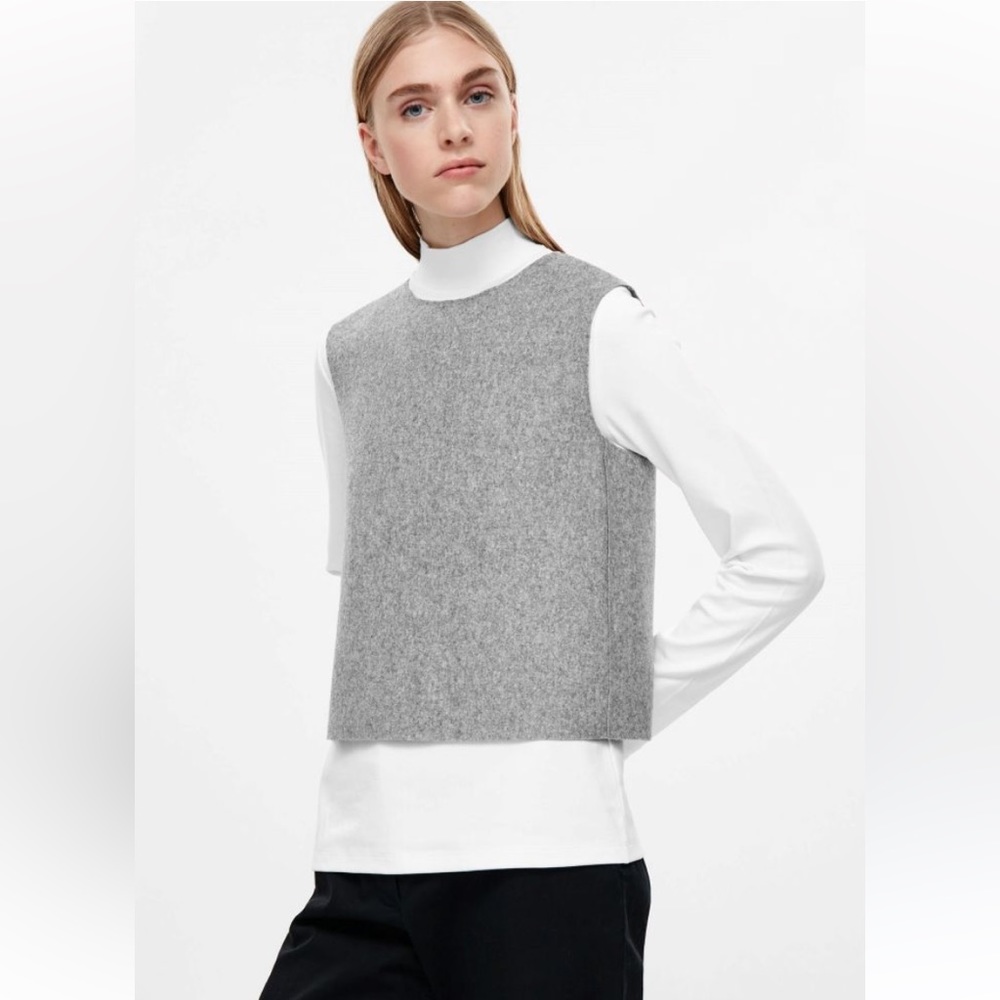 Cos felted boxy ,minimalist,modern contemporary sleevless gre…